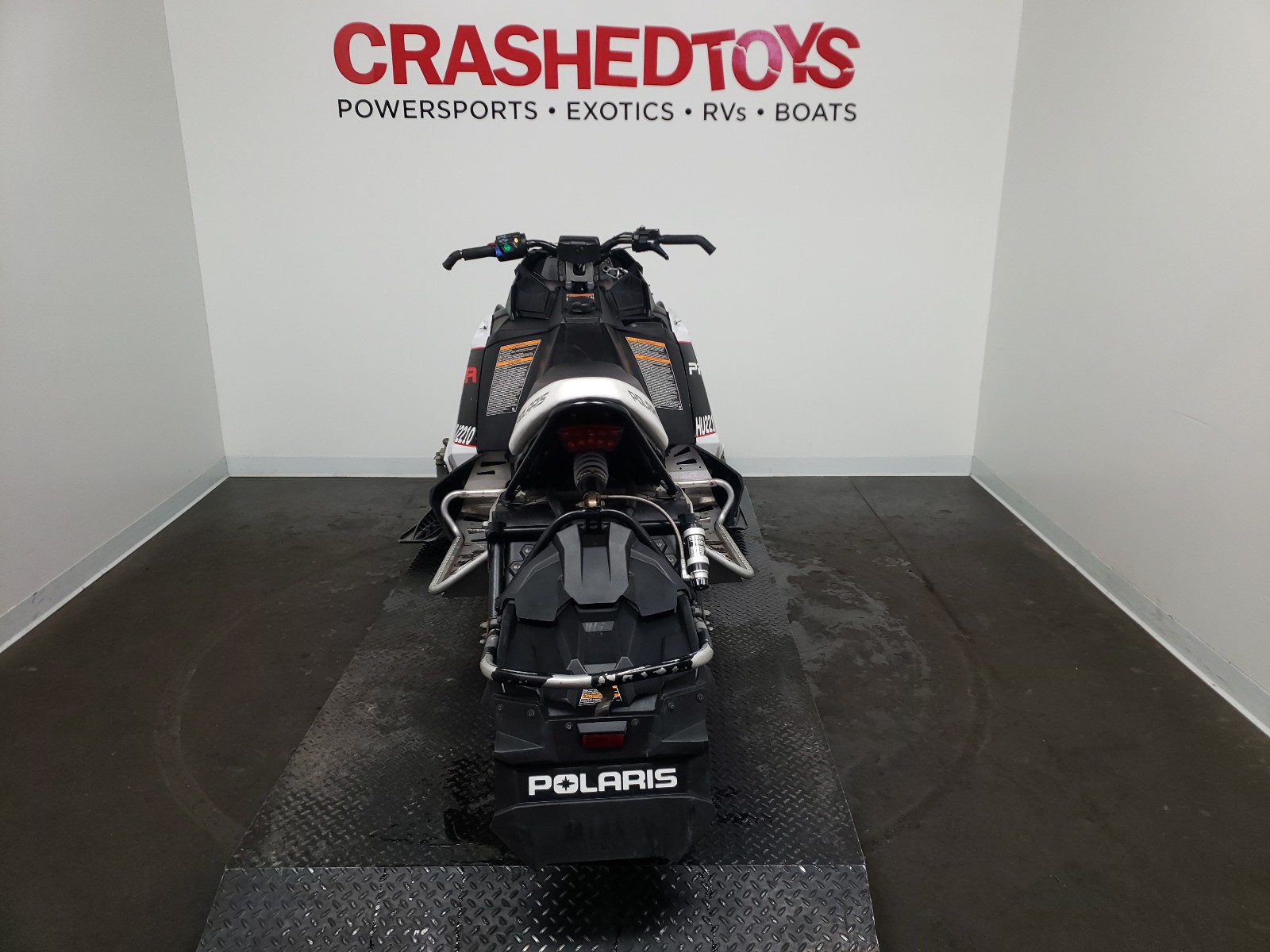 Polaris Snowmobile Image 6