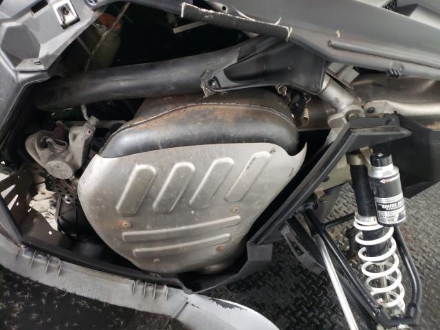 Polaris Snowmobile Image 8