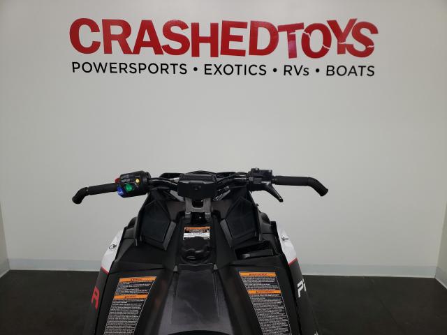 Polaris Snowmobile Image 3